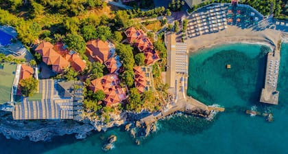 Senza Garden Holiday Club