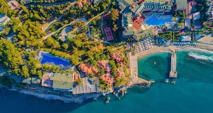 Senza Garden Holiday Club