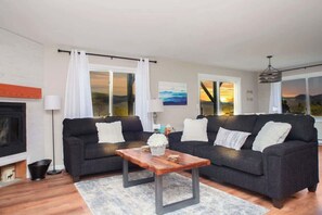 電視、壁爐、 辦公室