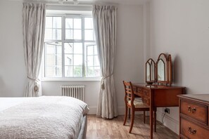 1 bedroom, iron/ironing board, travel crib, WiFi
