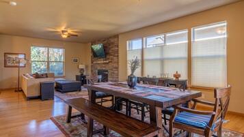House, 3 Bedrooms | Dining