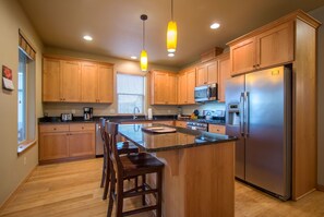 Dapur peribadi | Peti sejuk, ketuhar, pembancuh kopi/teh, pembakar roti 