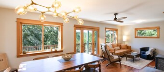 The Oaks Home features Private Disc Golf Course by RedAwning