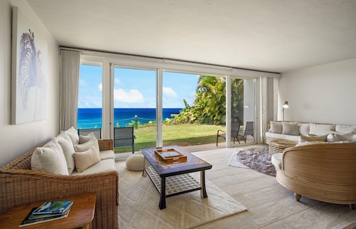 Mahina Kai, Princeville Oceanfront Luxury, Steps to Hideaways