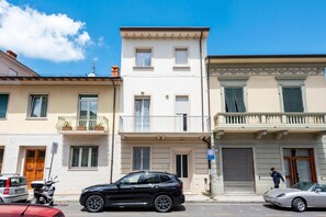 Apartamento familiar, varias habitaciones (La Suite 2 Ondina Viareggio 200m from) | Exterior