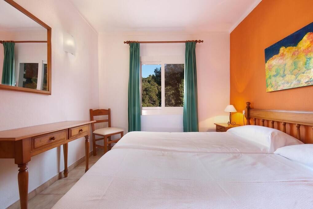 2 chambres, fer et planche à repasser, accès au Wi-Fi (inclus)