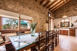 Interior - Villa Cas Frare, Respecting roots with style  (Sa Pobla)