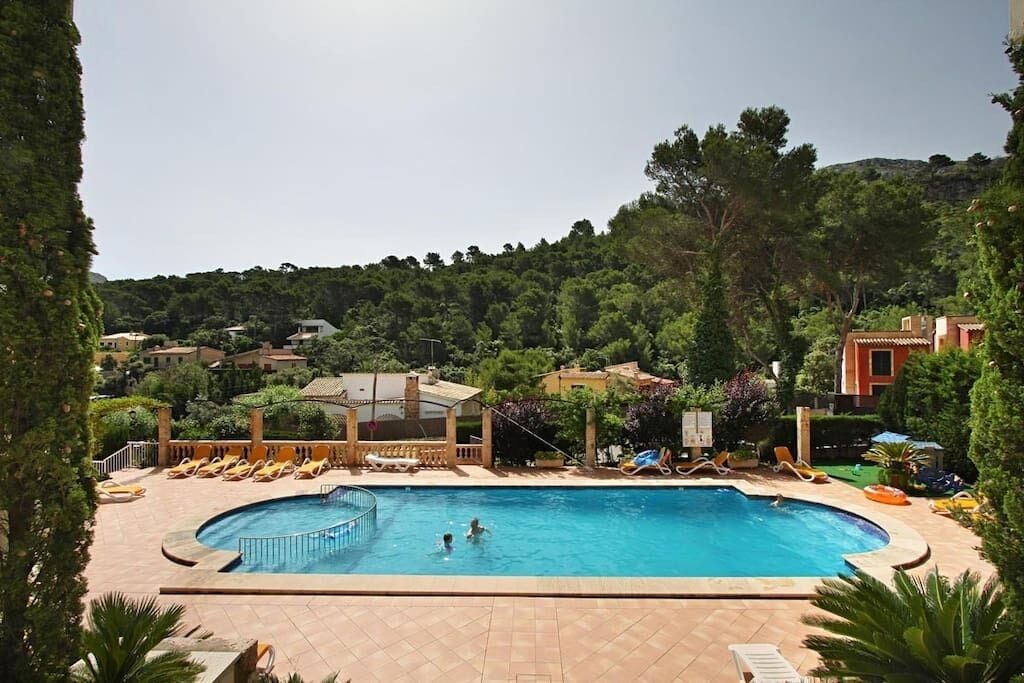Outdoor pool