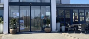 Front of property - Strandhotellet Vedersø (Ulfborg)