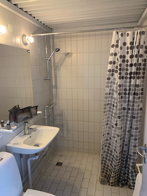 Bathroom - Strandhotellet Vedersø (Ulfborg)