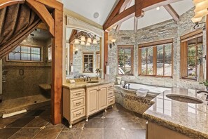 Combined shower/tub, hair dryer, shampoo
