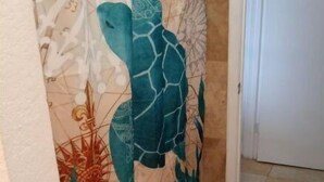 Interior - Turtles Nest  Mins to the Beach Family Condo (Destin)