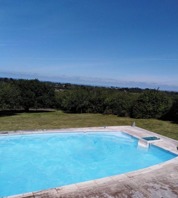 Piscine extérieure
