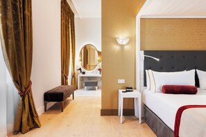 Hypo-allergenic bedding, minibar, in-room safe, desk - Aurea Ana Palace by Eurostars Hotel Company (Budapest)