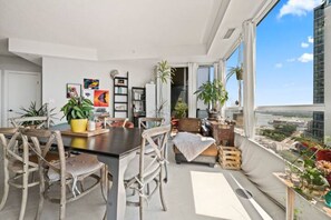 تناول الطعام