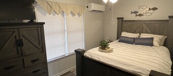 Cozy & Comfortable - close to Lake Texoma ( plus 40 amp RV HookUp)