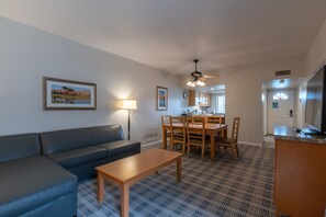 Condo, 2 Bedrooms | Living area