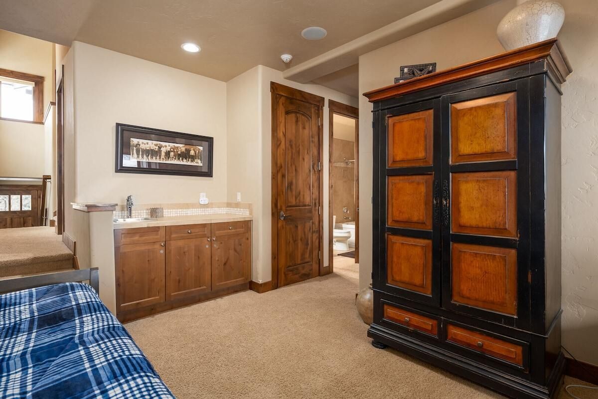 4 bedrooms, Internet, bed sheets