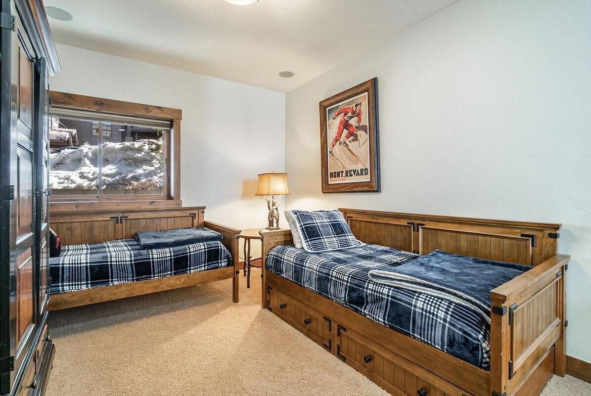 4 bedrooms, Internet, bed sheets