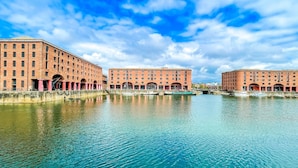 View from property - Empire Liverpool Properties - Arundel Street (Liverpool)
