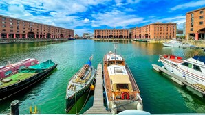 View from property - Empire Liverpool Properties - Arundel Street (Liverpool)