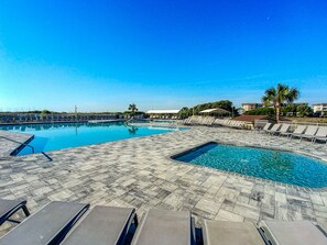 Outdoor pool - Beachy chic, steps from the beach! (Hilton Head Island)