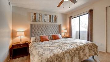 2 bedrooms, desk, iron/ironing board, WiFi