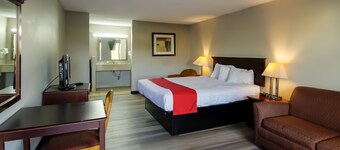 Cypress Inn & Suites Washington by OYO