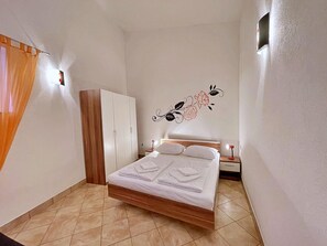 2 bedrooms