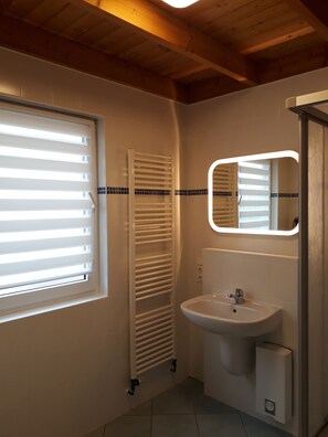 Bathroom - PINUS Ferienhäuser - Lenz am Plauer See (Fuenfseen)