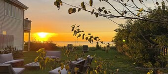 Beachfront 1BR water views near Cape May & Wildwood