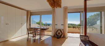 VILLA CAP MARTINET, PRIVATE POOL with SEAVIEW