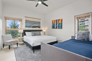 2 bedrooms, desk, iron/ironing board, WiFi