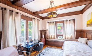 3 quartos, berço de viagem, Wi-Fi, roupa de cama