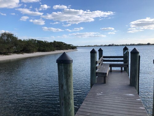 Old Floridian cottage in Historic Gulf Village