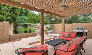 Terrace/patio - Newly meticulously remodeled 4 bedroom, 2 bath home with green belt view. (Chandler)