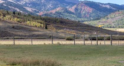 Spotted Moon Ranch - River Front - One Bedroom King Cabin