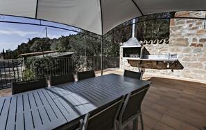 Outdoor dining - masoveria la boba (Vilanova de la Aguda)