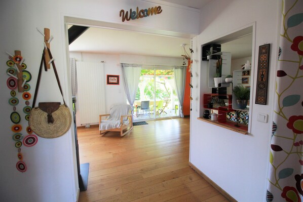 TV, foosball, books, stereo