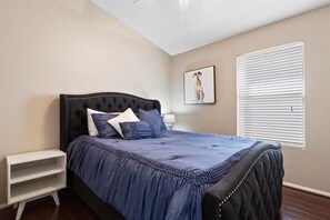 3 bedrooms, desk, iron/ironing board, travel cot