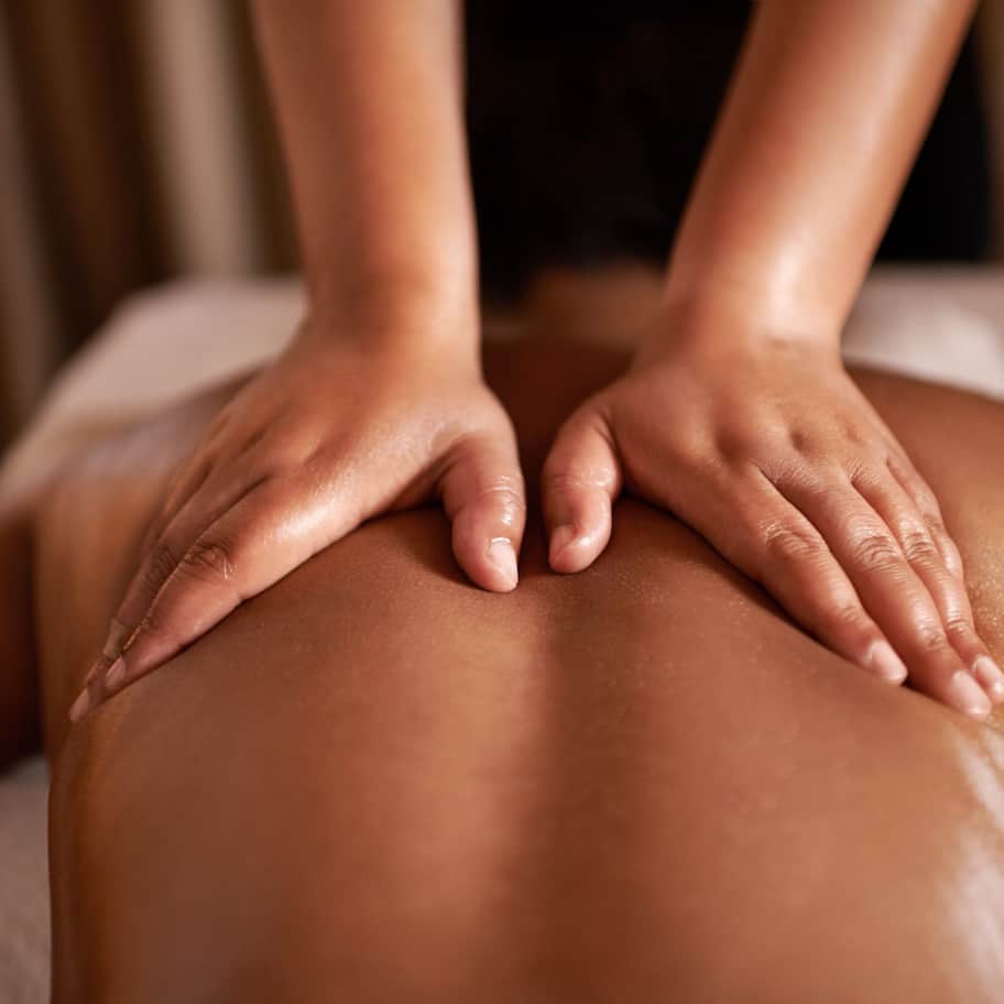 Couples treatment rooms, body treatments, aromatherapy