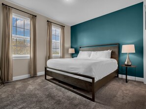 10 Schlafzimmer, Bügeleisen/Bügelbrett, Reisekinderbett