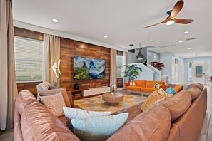 TV connectée, jeux vidéo, baby-foot, table de tennis de table