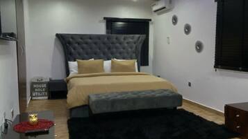 4 bedrooms, WiFi