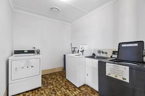 Unclassified image, 2 of 26, button - Comfort Inn on Main Hervey Bay (Hervey Bay)