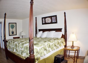 Room - At Home Inn (Fort Pierce)