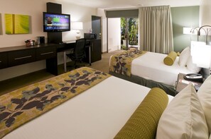 Room - Oasis Hotel & Conv. Center, Ascend Hotel Collection (Springfield)