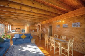 Interior - Lark House, Peaceful Mountain Home with Amazing Ocean Views (Cape Town)