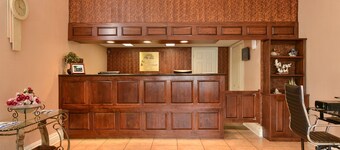 Super 8 By Wyndham Gulfport Near Biloxi