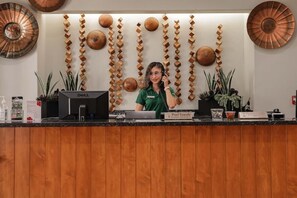 Dining - Clarion Inn & Suites (Mission)